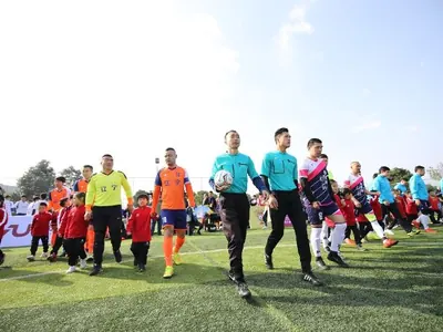 兹沃勒VS奈梅亨直播_兹沃勒VS奈梅亨免费体育直播频道_兹沃勒VS奈梅亨高清在线体育直播